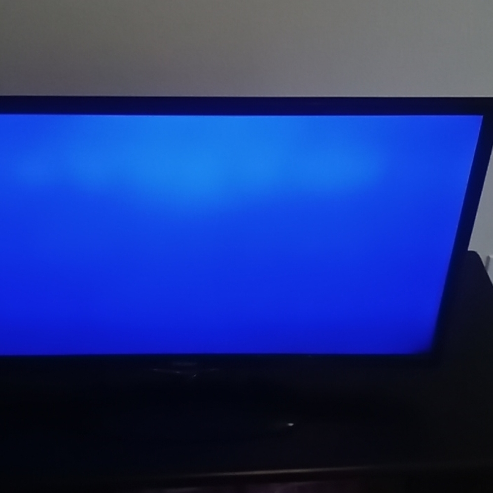 A TV - Picture 4 of 4